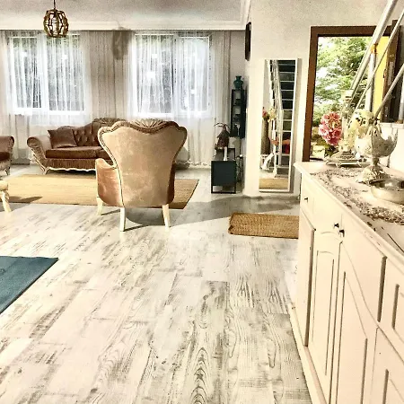 Orman Icinde Villa 2 Arnavutkoy